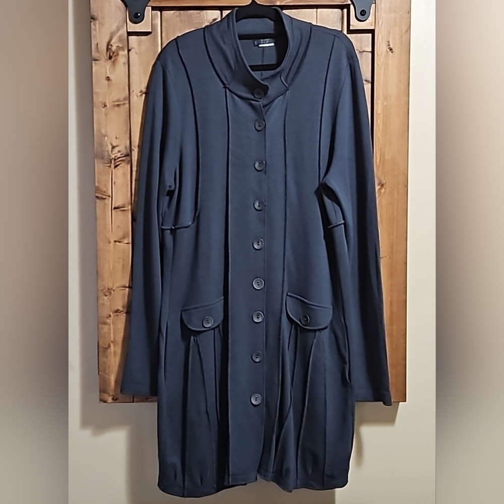 DCZ Grey Front Button Flared Stretch Cardigan Jacket Estimate Size Med/Large